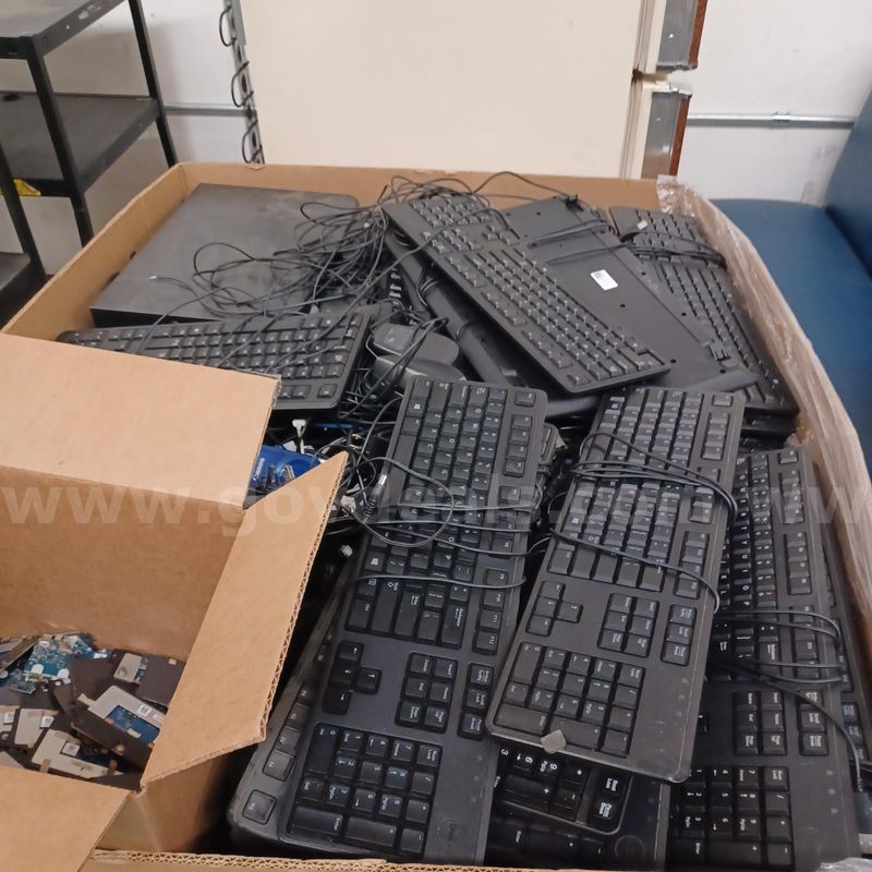 Lot of miscellaneous electronics