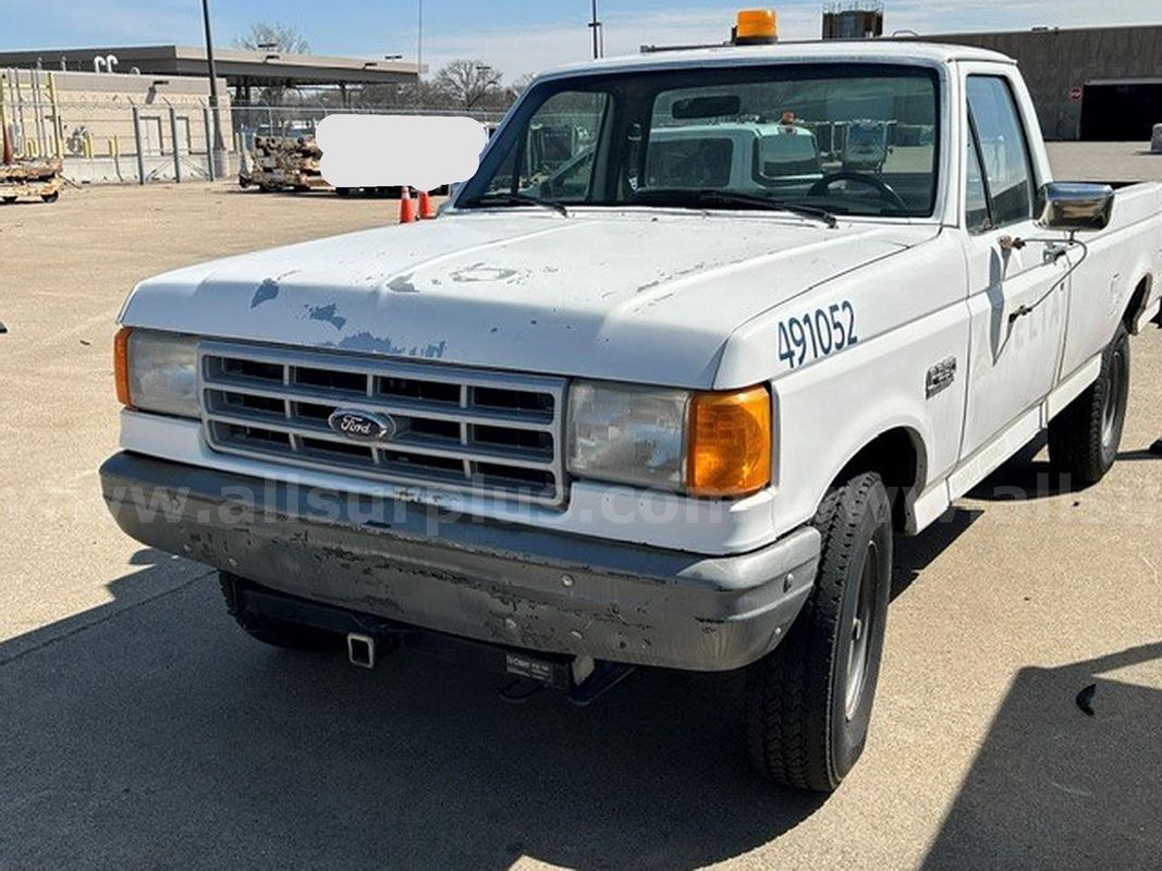 1990 FORD F250 PICK UP TRUCK