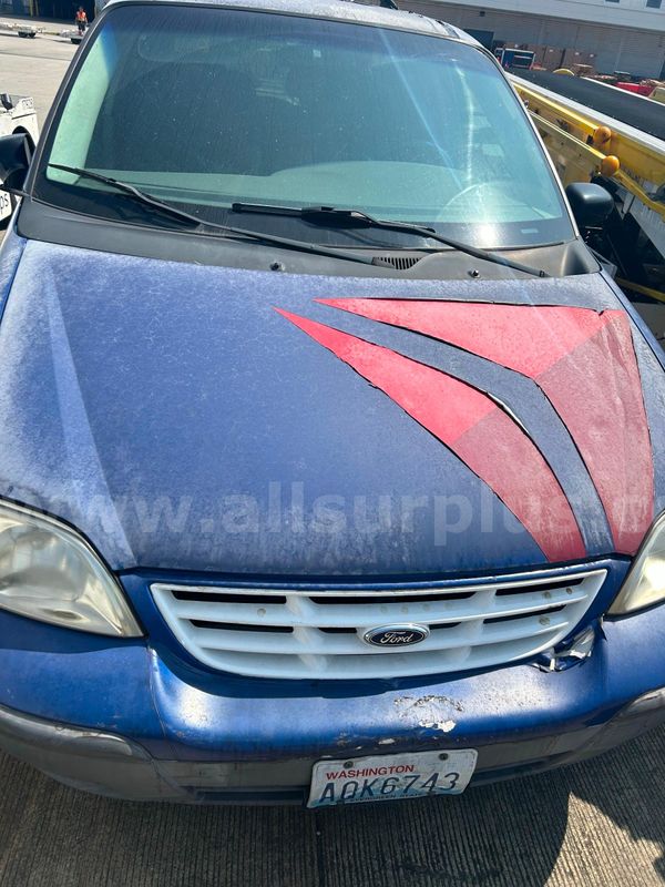 2000 Ford Windstar LX