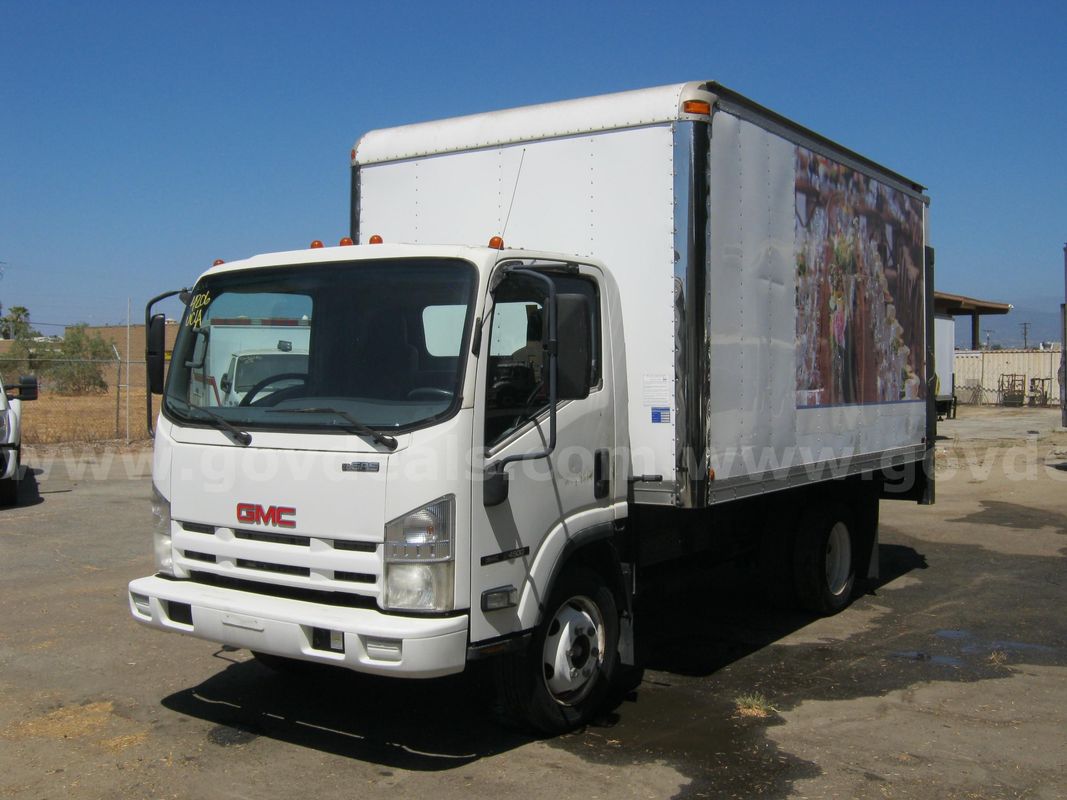 2009 GMC W45042