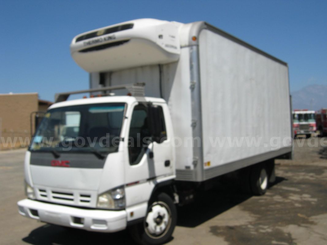 2007 GMC W55042