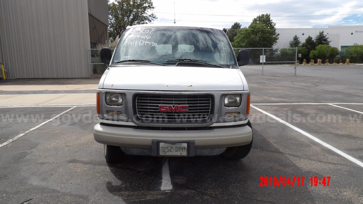 2002 GMC Savana