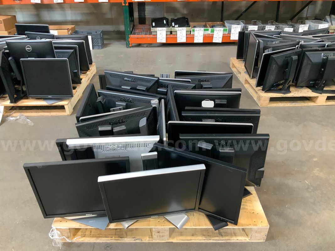 24 Monitors w/ stands