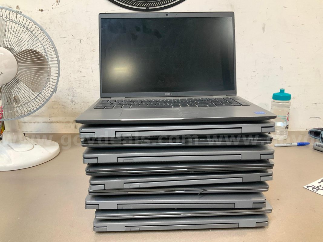 10 Dell Precision 3560 i5