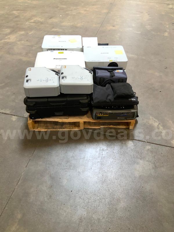 14 Assorted Projectors