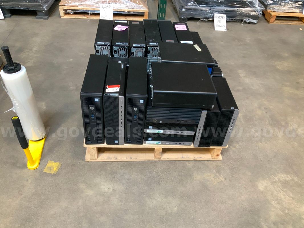 18 Assorted Computer Towers