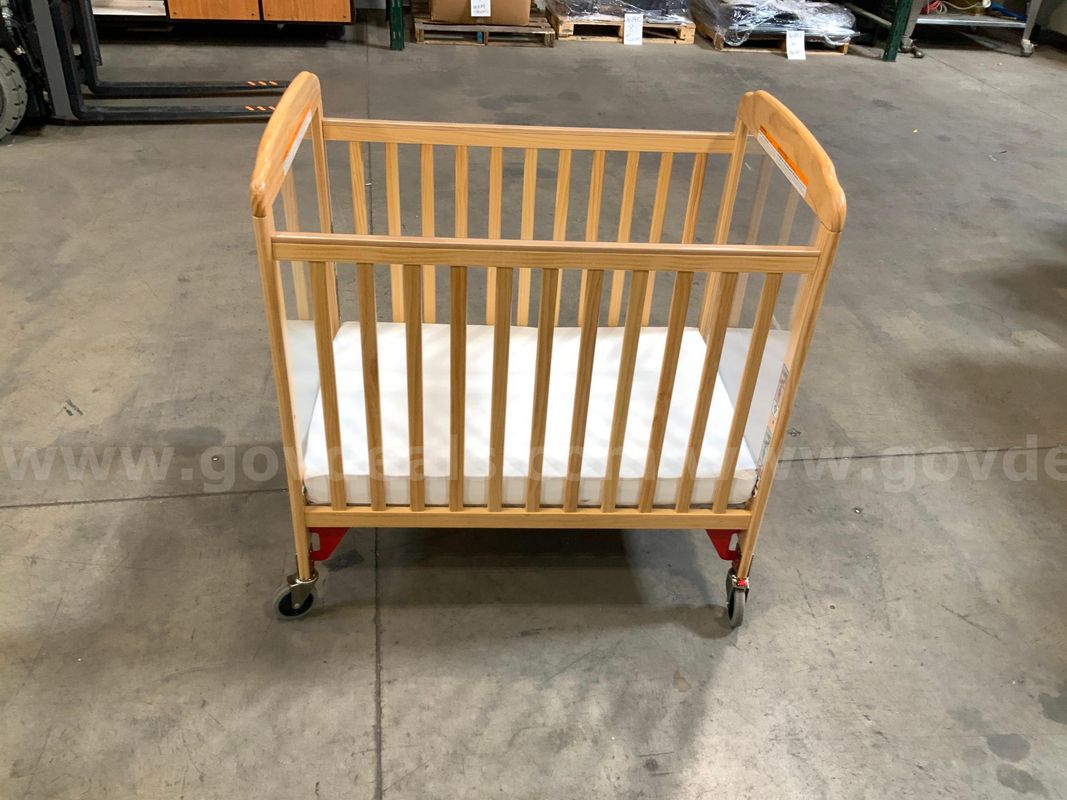 New Crib on wheels with mattress