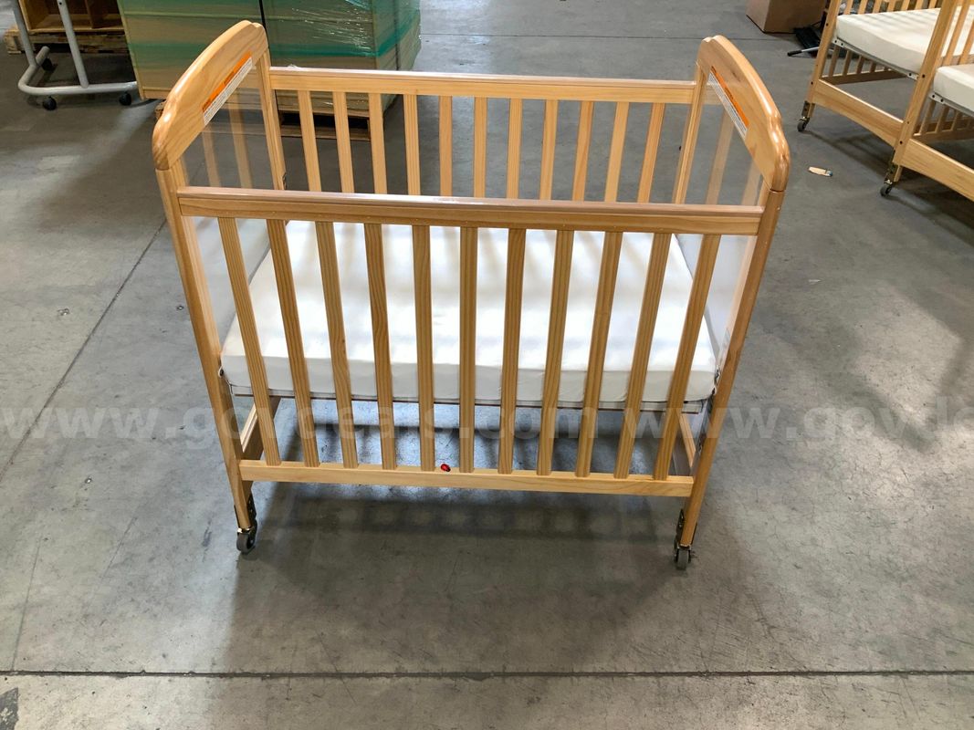 New Crib on wheels with mattress