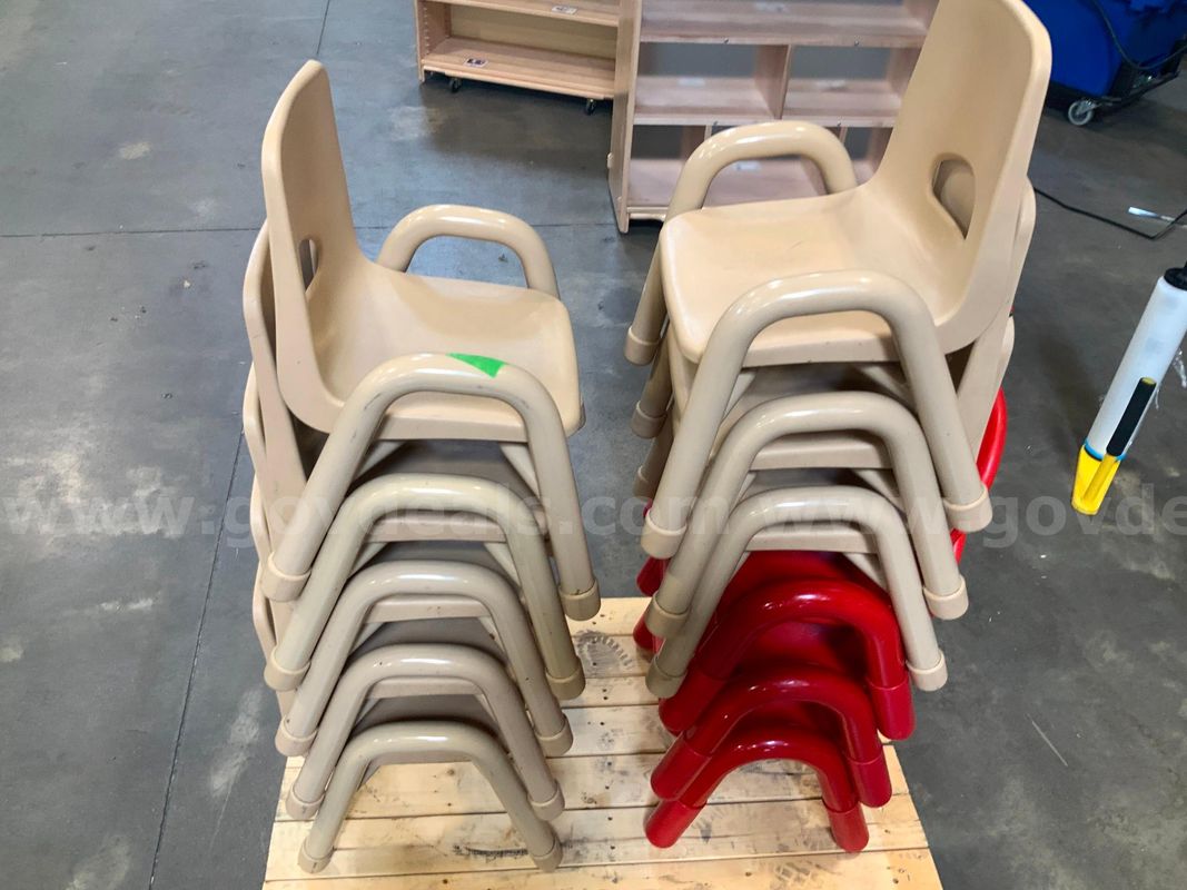 11 Kid Plastic Chairs
