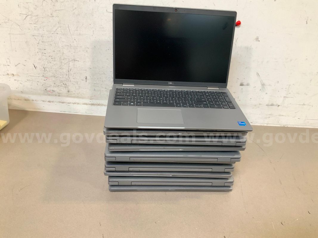 10 Dell Precision 3560 i5
