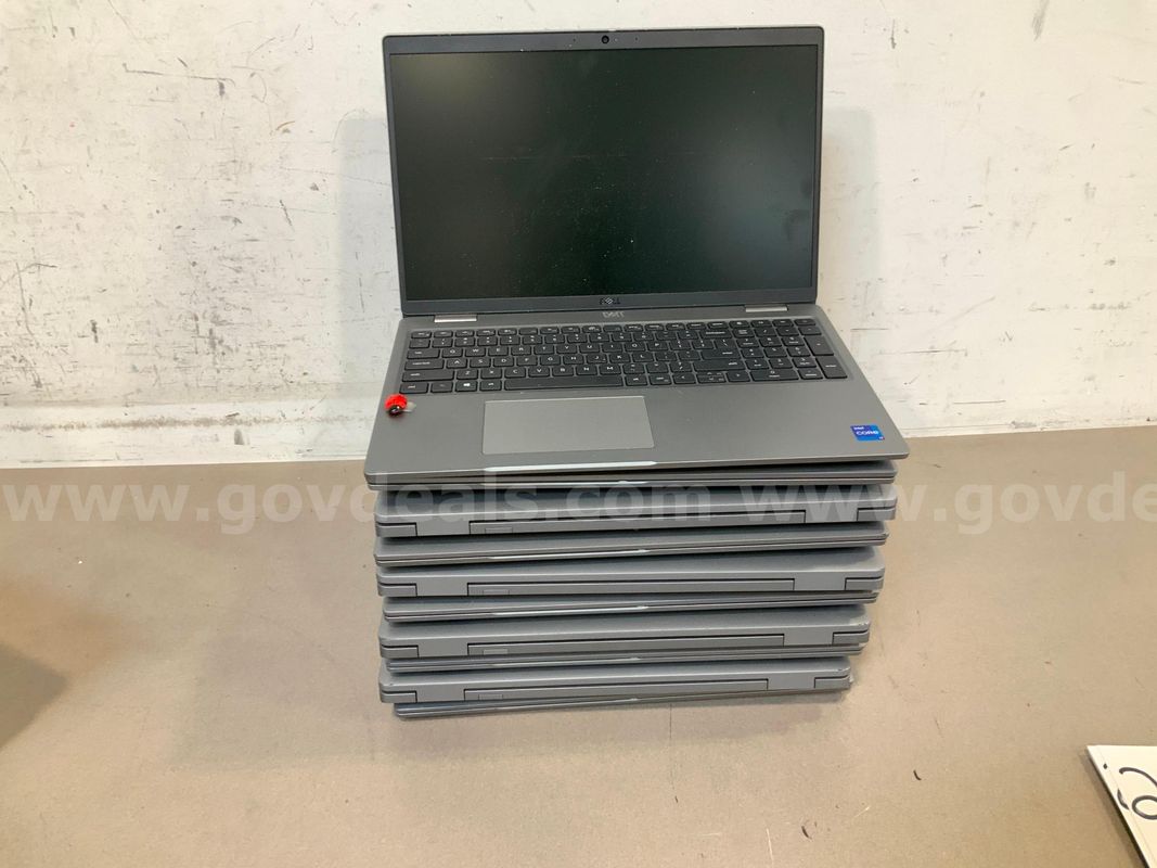 10 Dell Precision 3560 i7