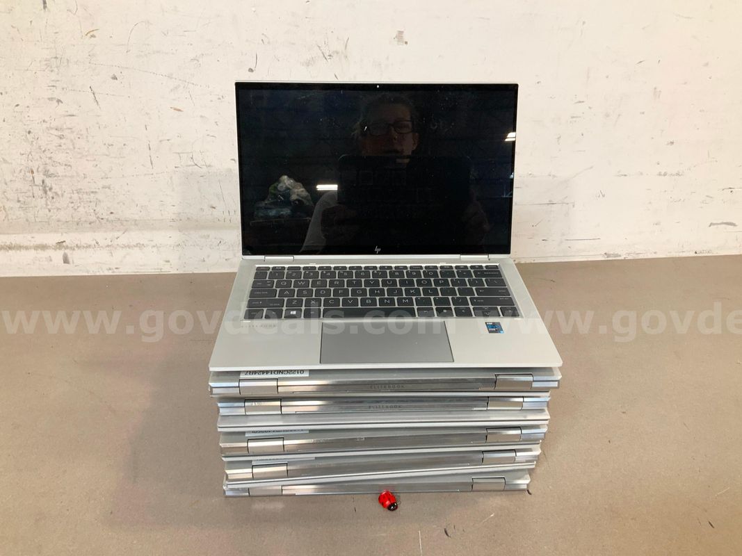 10 HP Elitebook 360 1030 G8 I5 evo