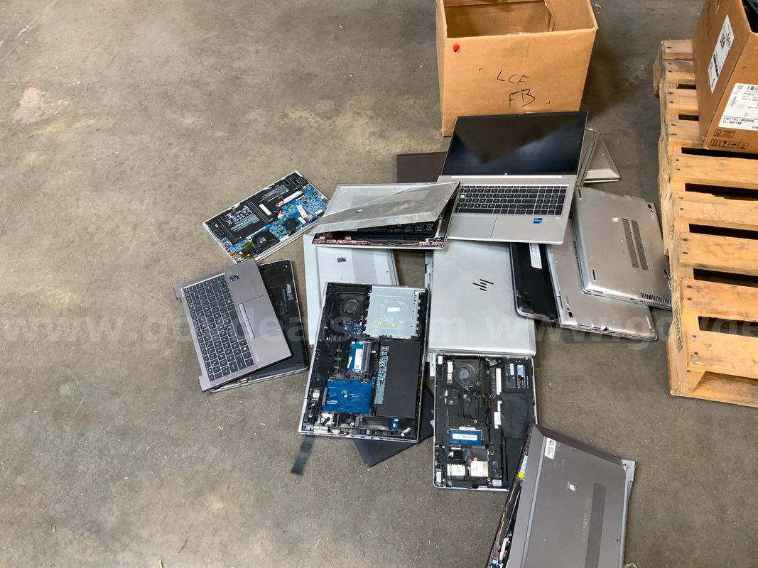 1 Box of Damaged HP Laptops