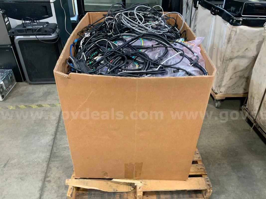 Assorted MIsc Cables/Cords and Various Coumpter Parts 36x29x28