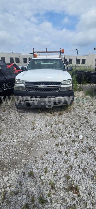 2005 Chevrolet Silverado 3500 Work Truck 4WD SRW
