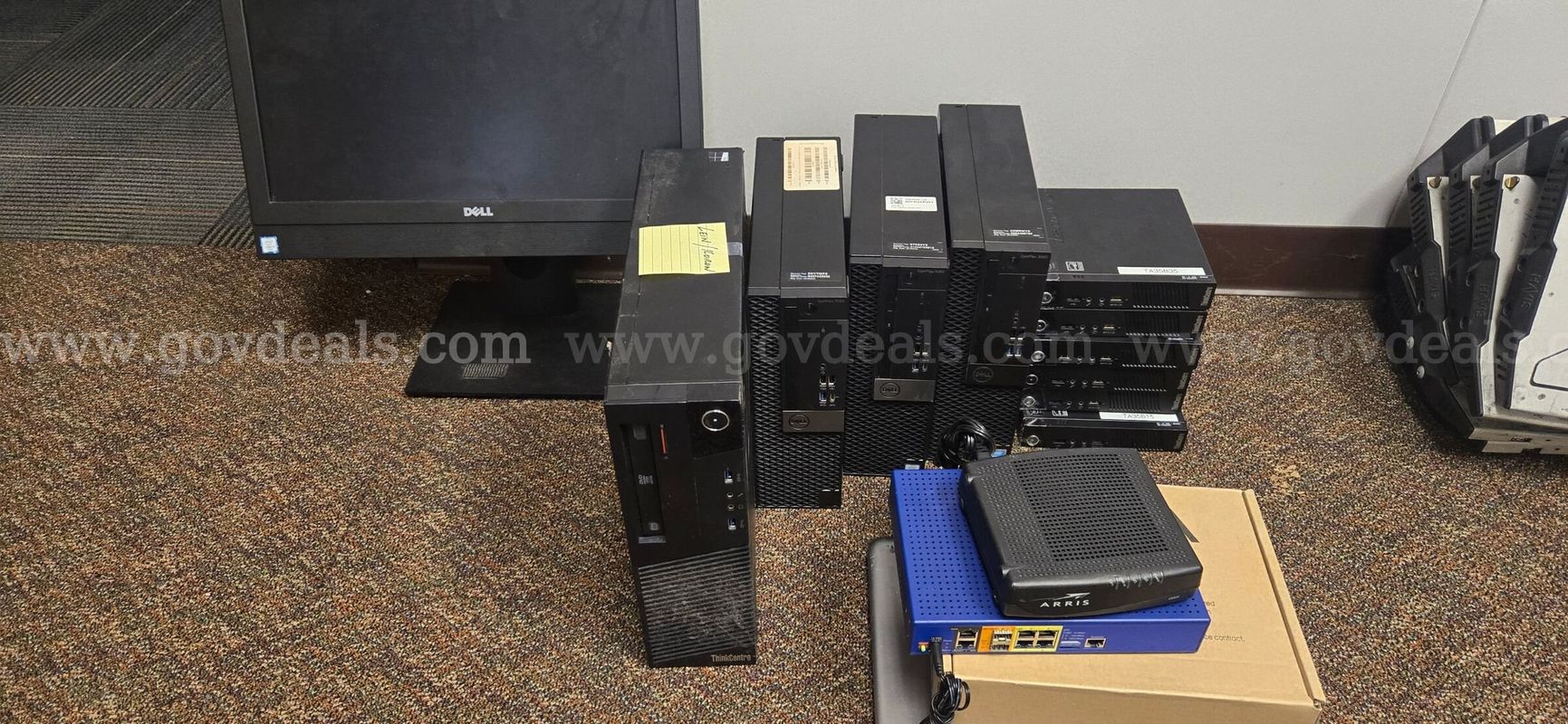 Mixed Computer and Networking Equipment Lot