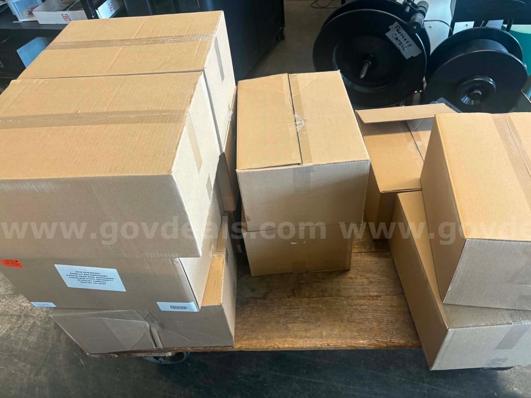 11x Boxes of PURELL ES4 Wall-Mount Soap/Sanitizer Dispensers