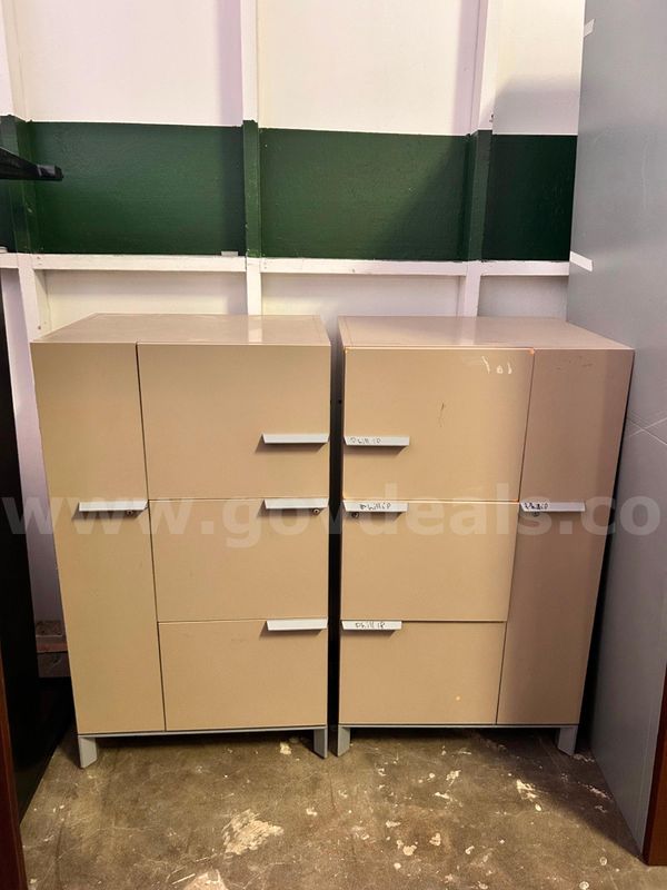 Lot of 2X storage cabinet