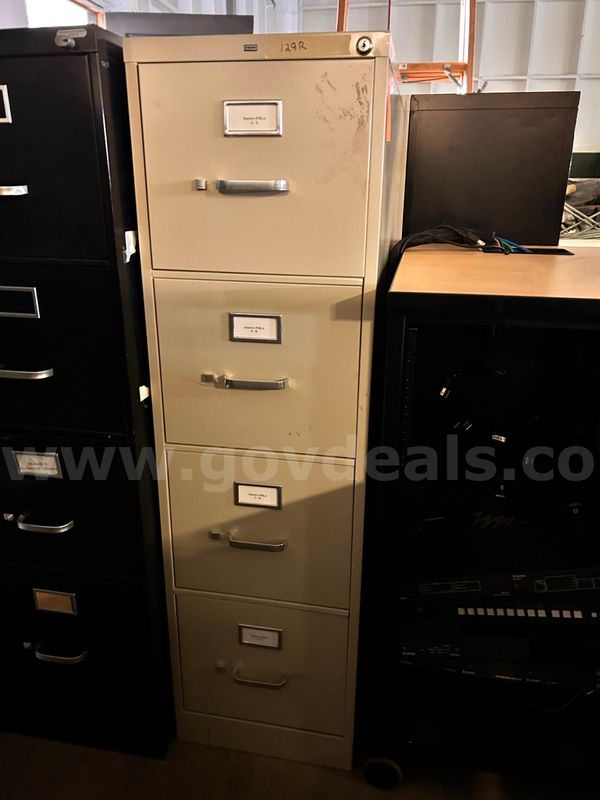 Lot of 2x vertical filling cabinet