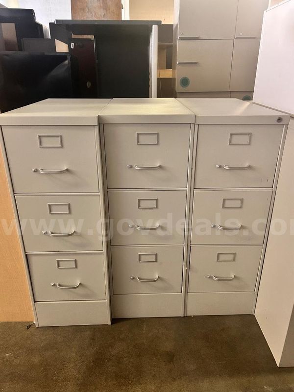 Lot of 3X vertical filling cabinet