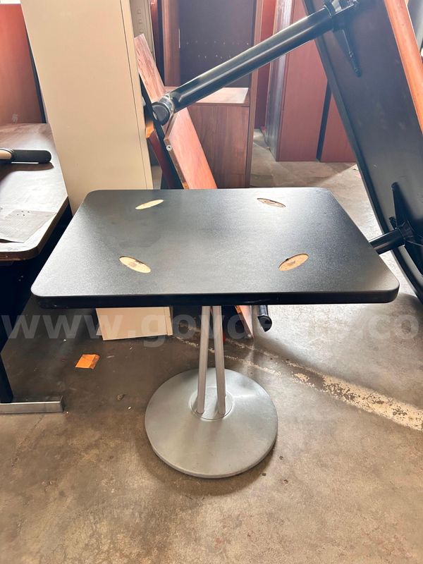 Black Pedestal Bistro