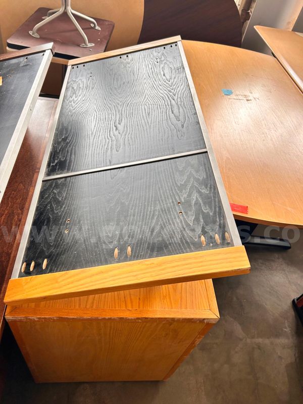 Desk with Raised Slanted Drafting Top Riser