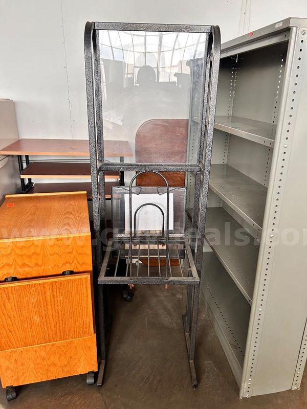 Metal Floor-Standing Display Stand with Wire Rack