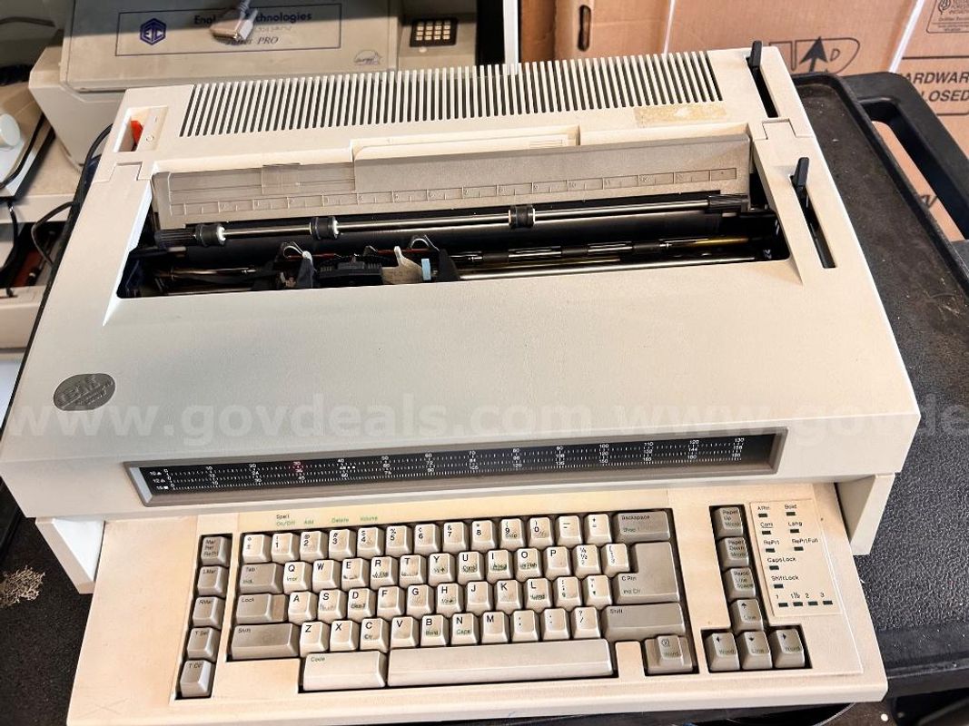 IBM Wheelwriter 6783 Electronic Typewriter