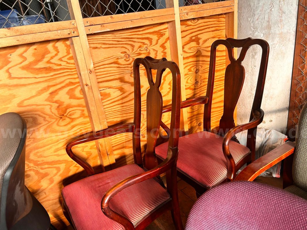Lot of 2 Vintage Chairs