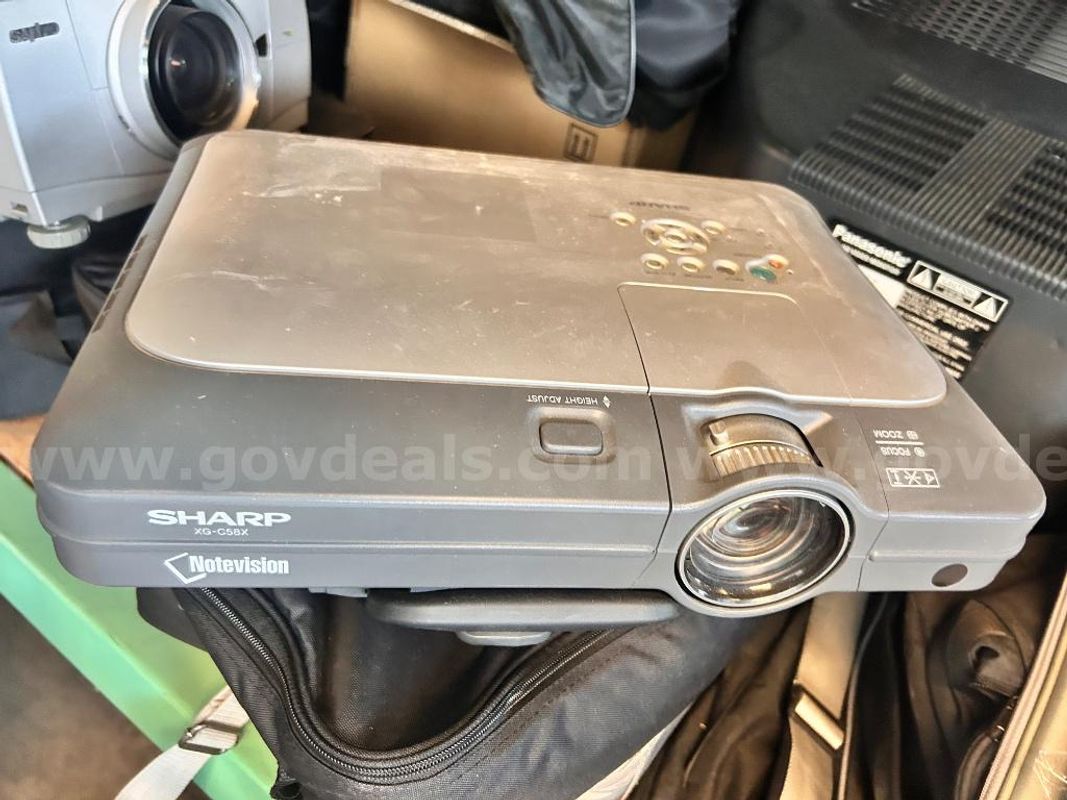 Sharp Notevision XG-C58X 3LCD Multimedia Projector