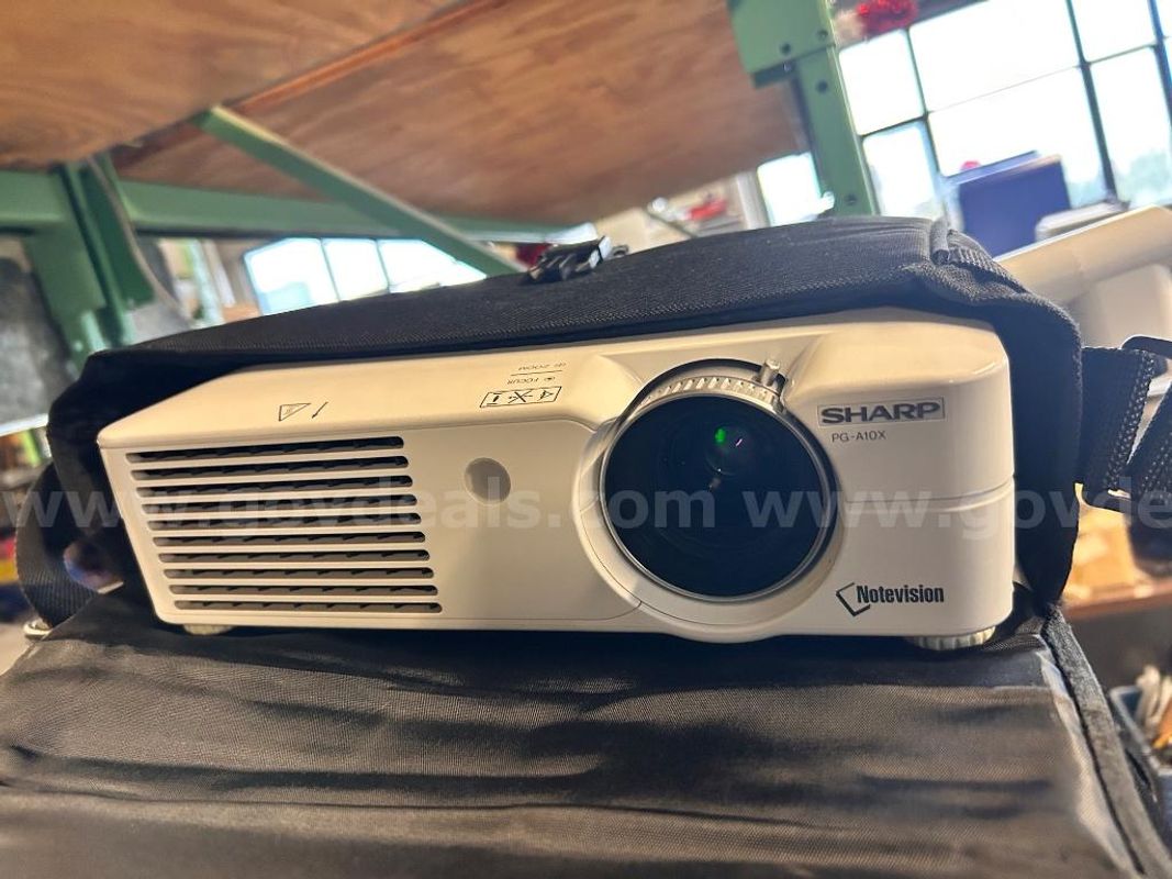 Sharp Notevision PG-A10X Portable LCD Projector