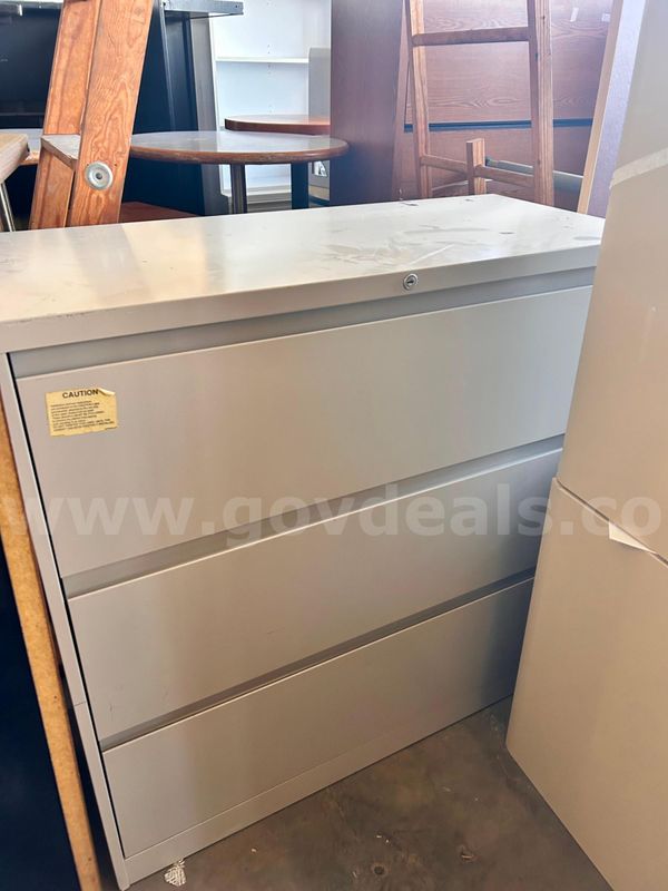 3-Drawer lateral Filing cabinet