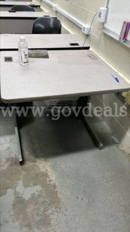 DESK TABLE (222869 NM)