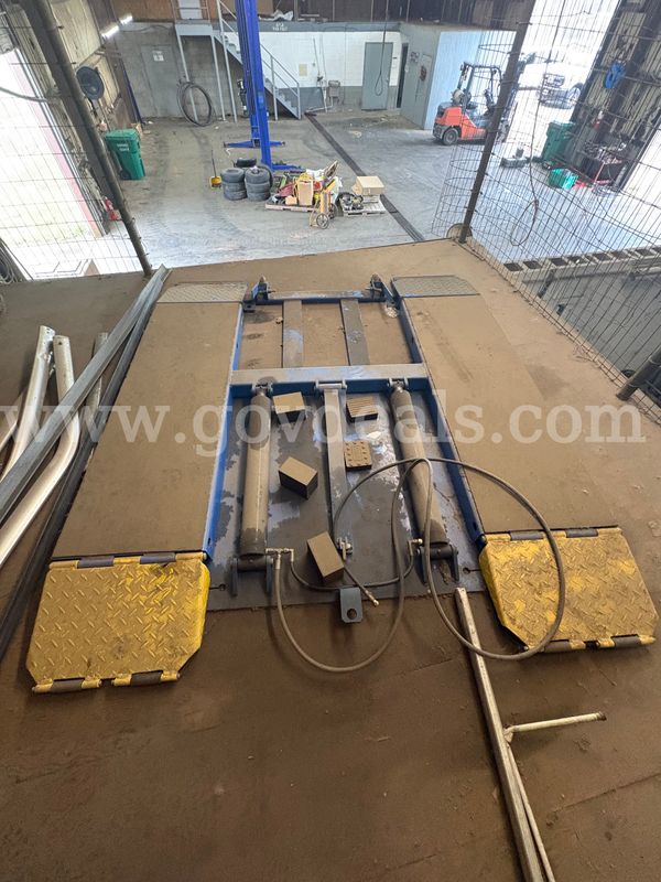 ATLAS PORTABLE LOWRISE SCISSOR LIFT