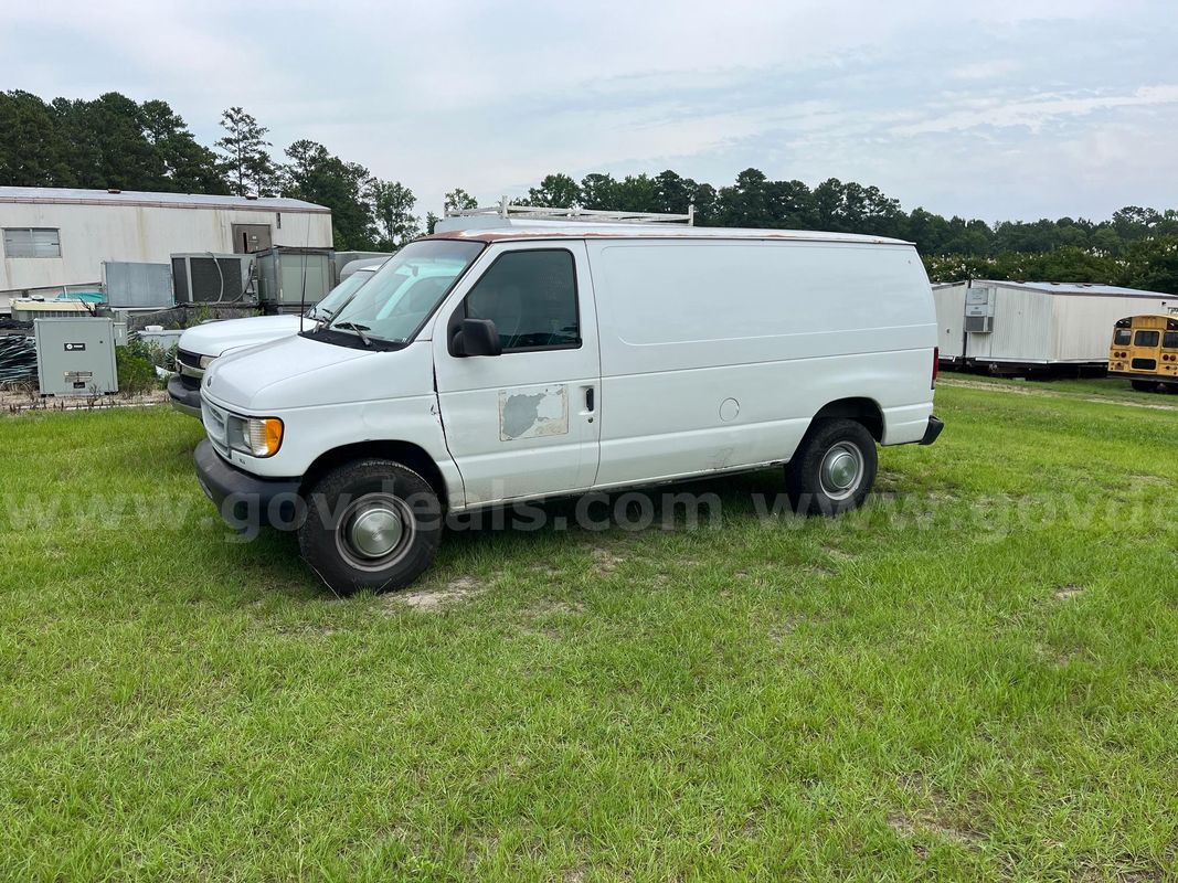 2002 Ford Econoline
