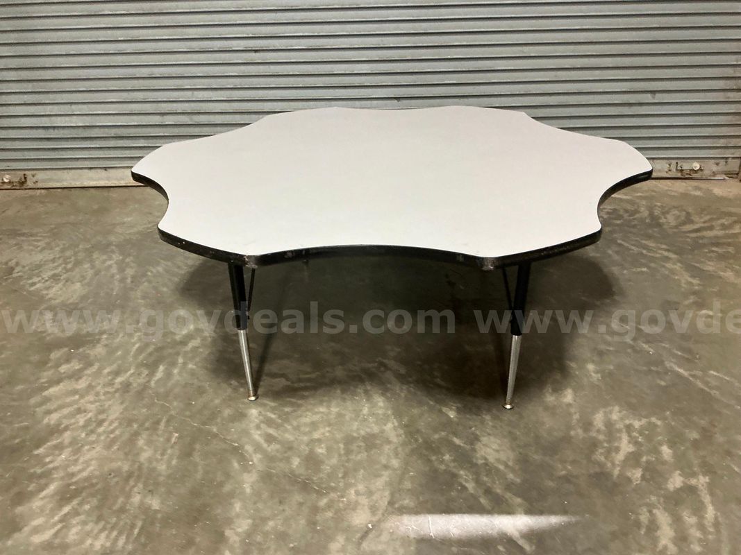Table 60" Dia x Adjustable Height
