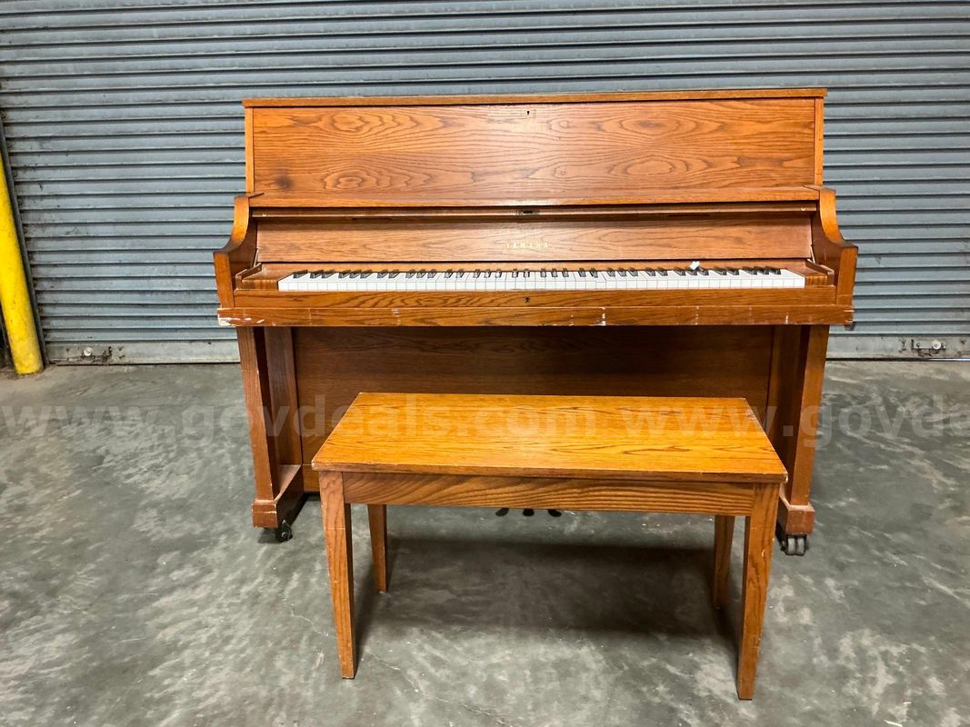 Yamaha Upright P22 Piano