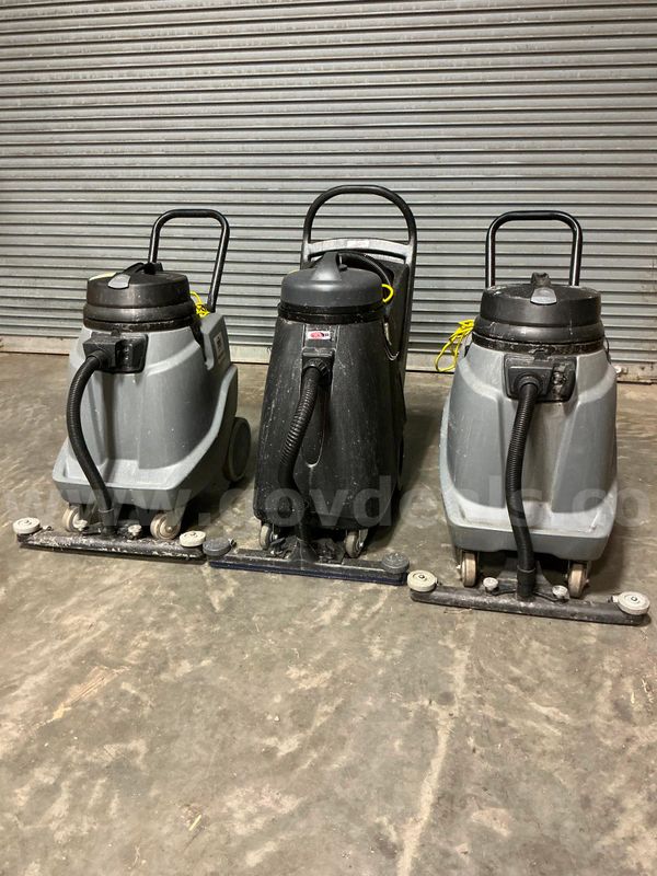 Windsor Recover 18 & Viper Dry/wet Vacuums Qty 3