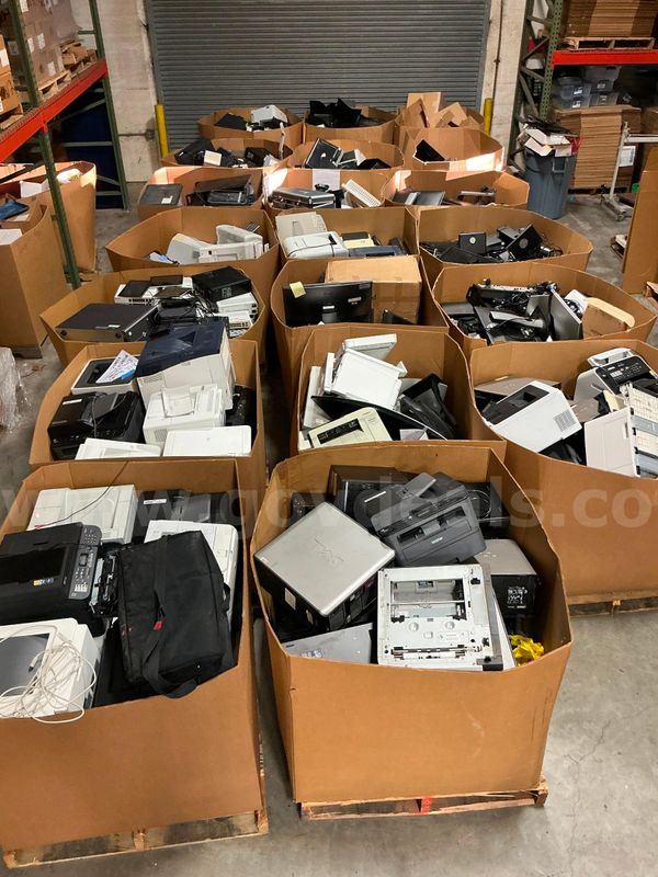 CPUs, Monitors, Keyboards & Printers qty 19 pallets / gaylords