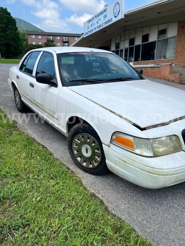 2003 Ford Crown Victoria