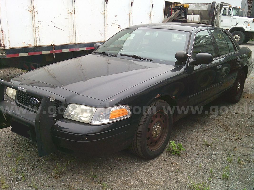 2010 Ford Crown Vic