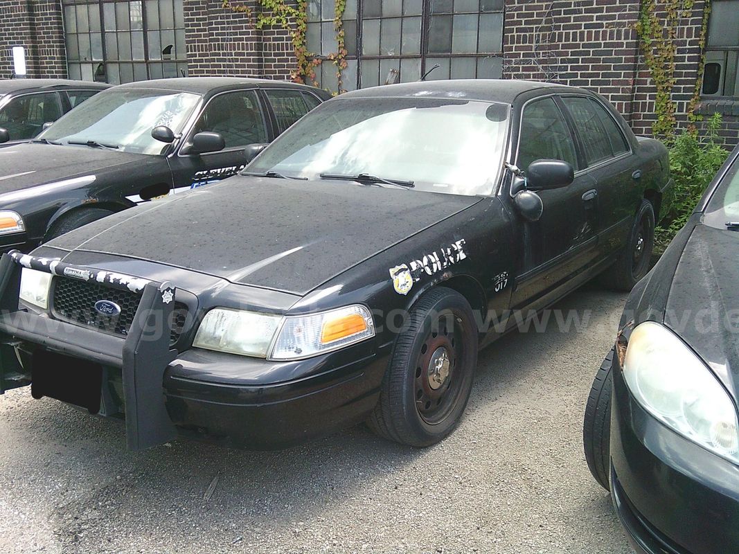 2010 Ford Crown Vic