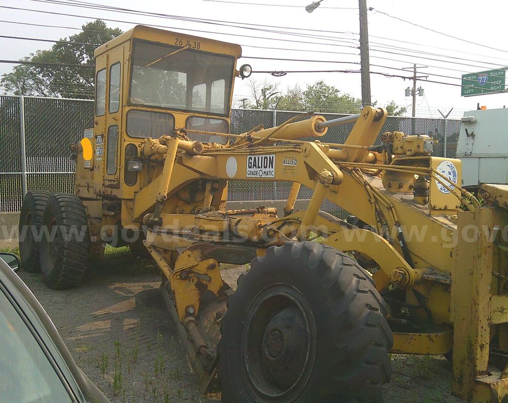 1968 Galion Road Grader