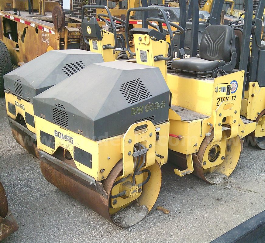 2006 BOMAG Asphalt Roller