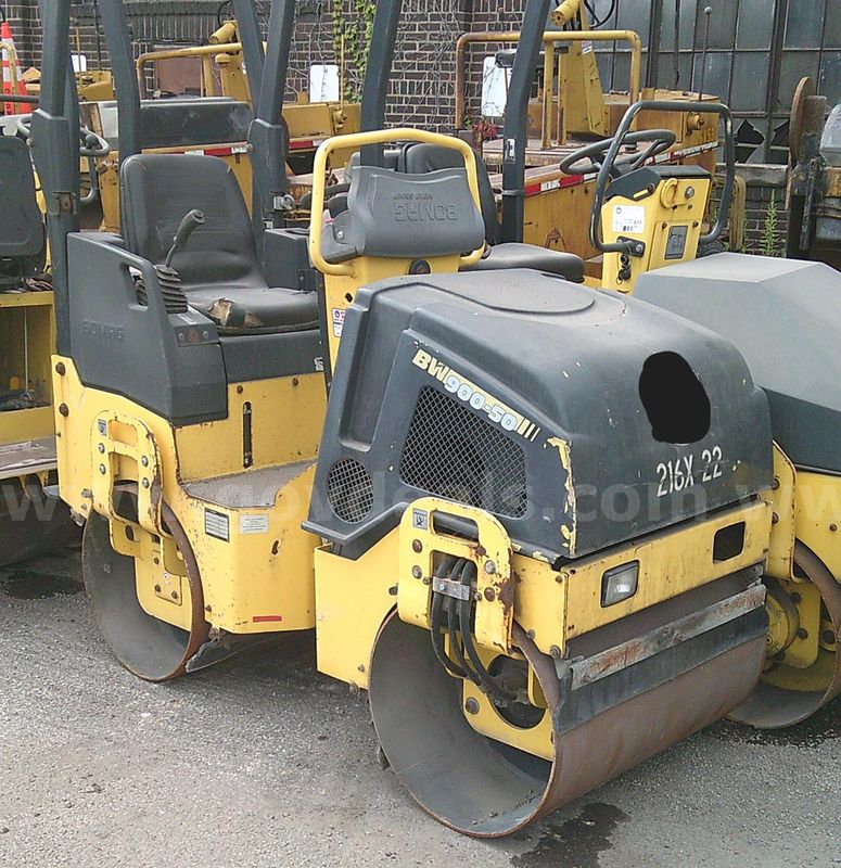 2013 BOMAG Asphalt Roller