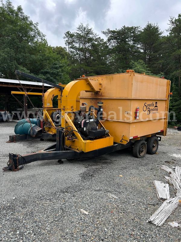 Giant Vac Leaf Trailer