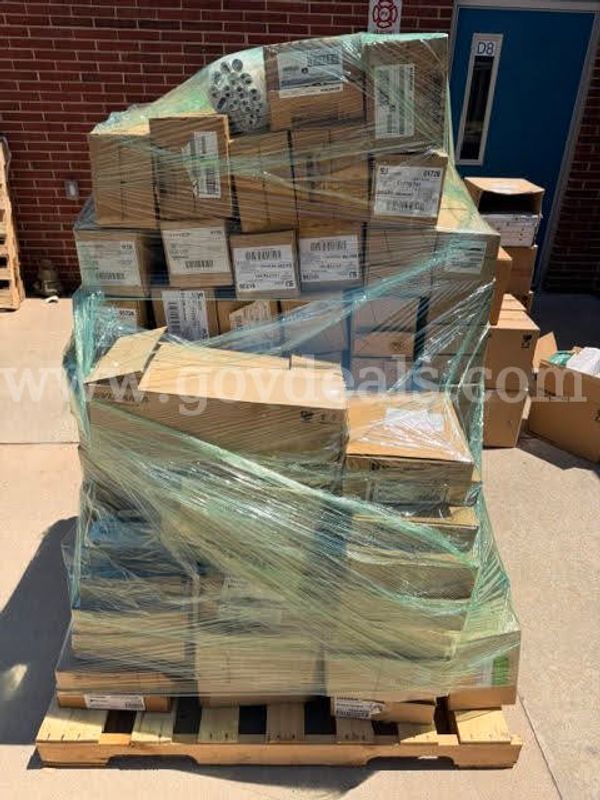 (1) Pallet of Miscellaneous Electrical Items