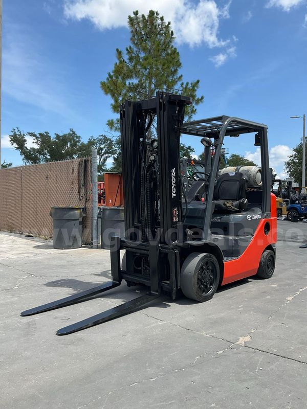 TOYOTA FORKLIFT LP POWERED, MAX CAPACITY 5000LBS