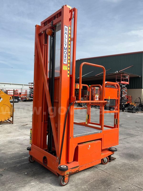 2015 BALLYMORE VERTICAL MAST MAN LIFT, MAX PLATFORM HEIGHT 12FT