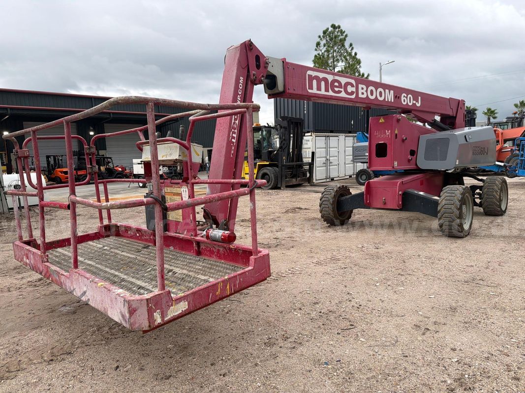 2016 MEC BOOM LIFT MODEL 60-J, DIESEL POWERED, APPROX MAX PLATFORM HIGHT 60FT